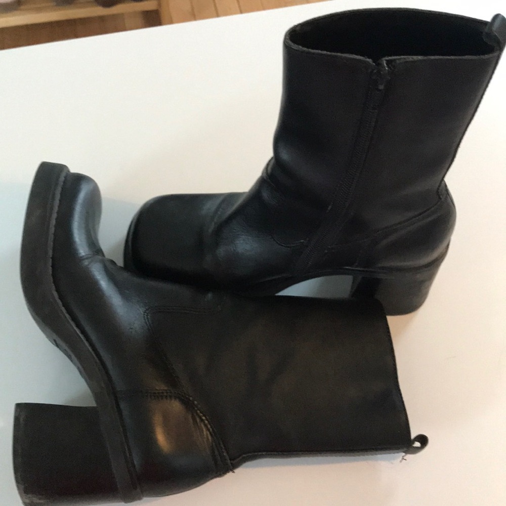 MIA leather boots